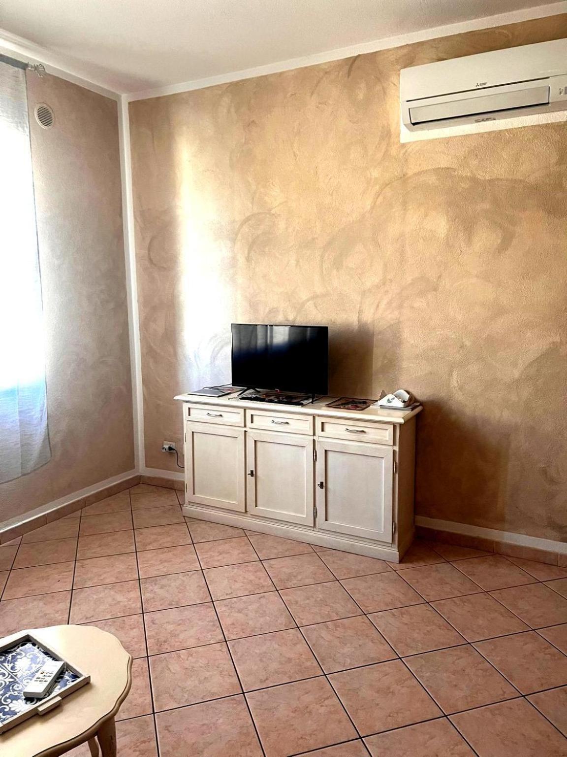 Apartamento Santa Maria Olbia Exterior foto